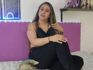 NikoleMore cam private show