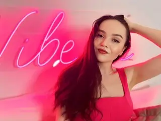 QuincyTale toy anal livesex