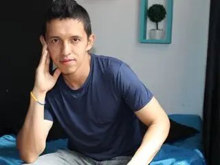 SebastianBigBoy cunt camshow video