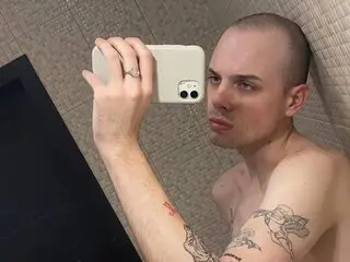 SebastianHort anal pics shows