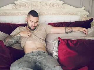 SimmonBeck ass camshow private