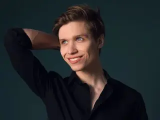 ThomasMunc livejasmin.com shows fuck