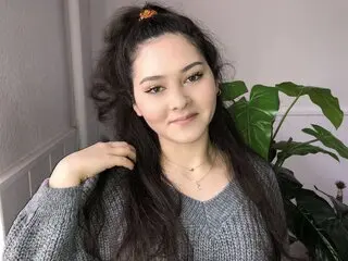 VioletteRay shows hd cam